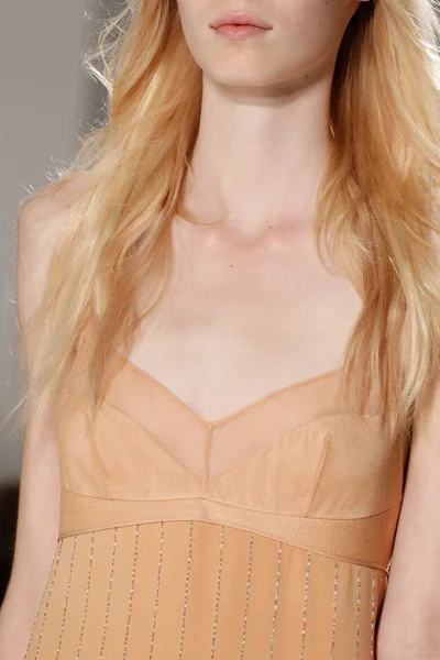 Look 26